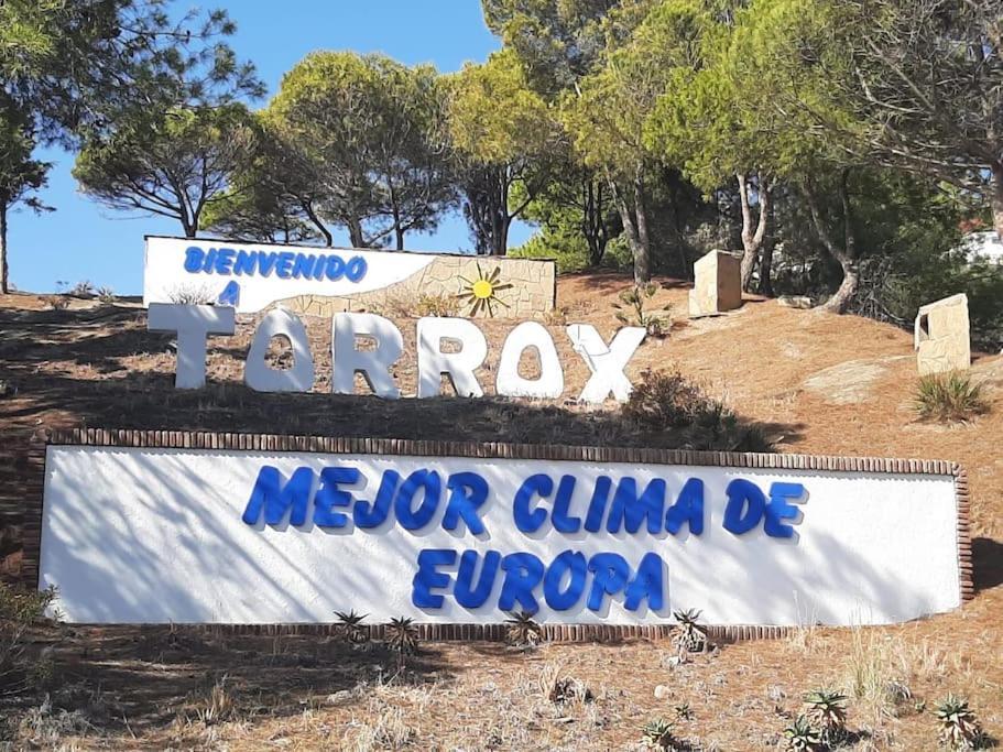 Nuevo Torrox Deluxe Beach & Piscina Exterior foto